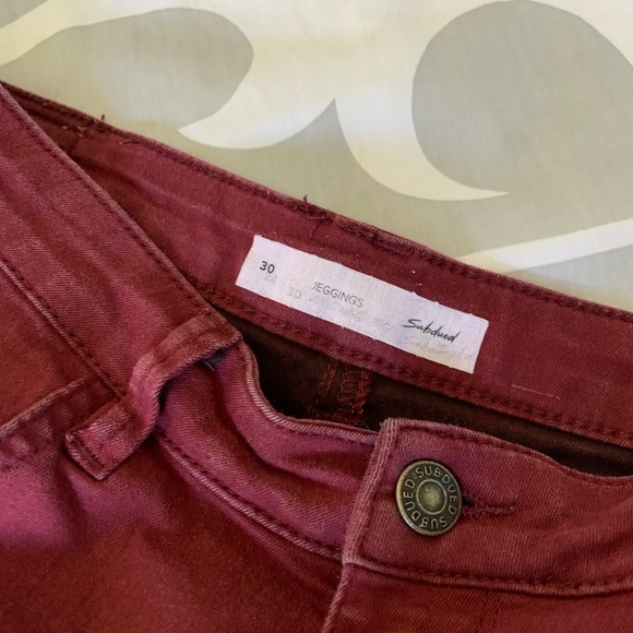 Maroon High Rise Jeggings - Picture 2 of 3